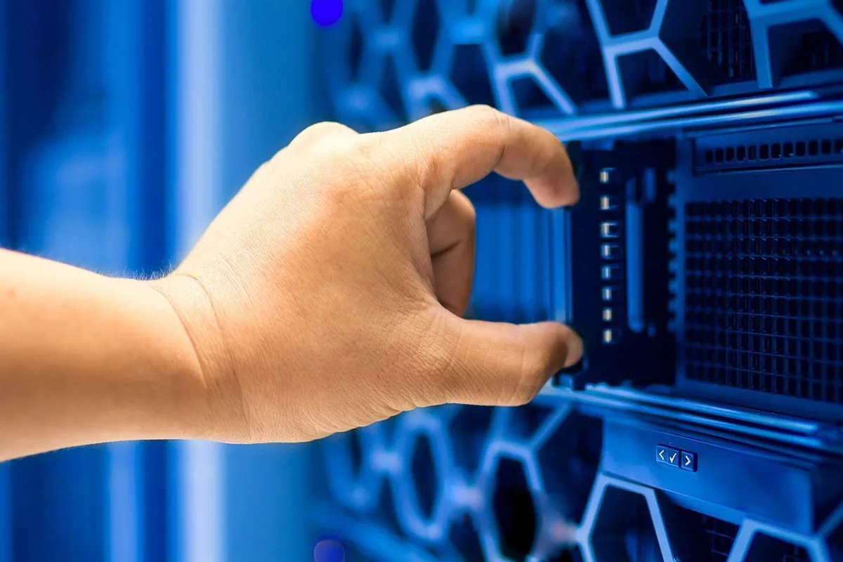 data center, cable, information, technology, technician, server, system, room, engineer, work, rack, man, computer, network, industry, data, connection, equipment, fixing, optical, wireless, pc, data 