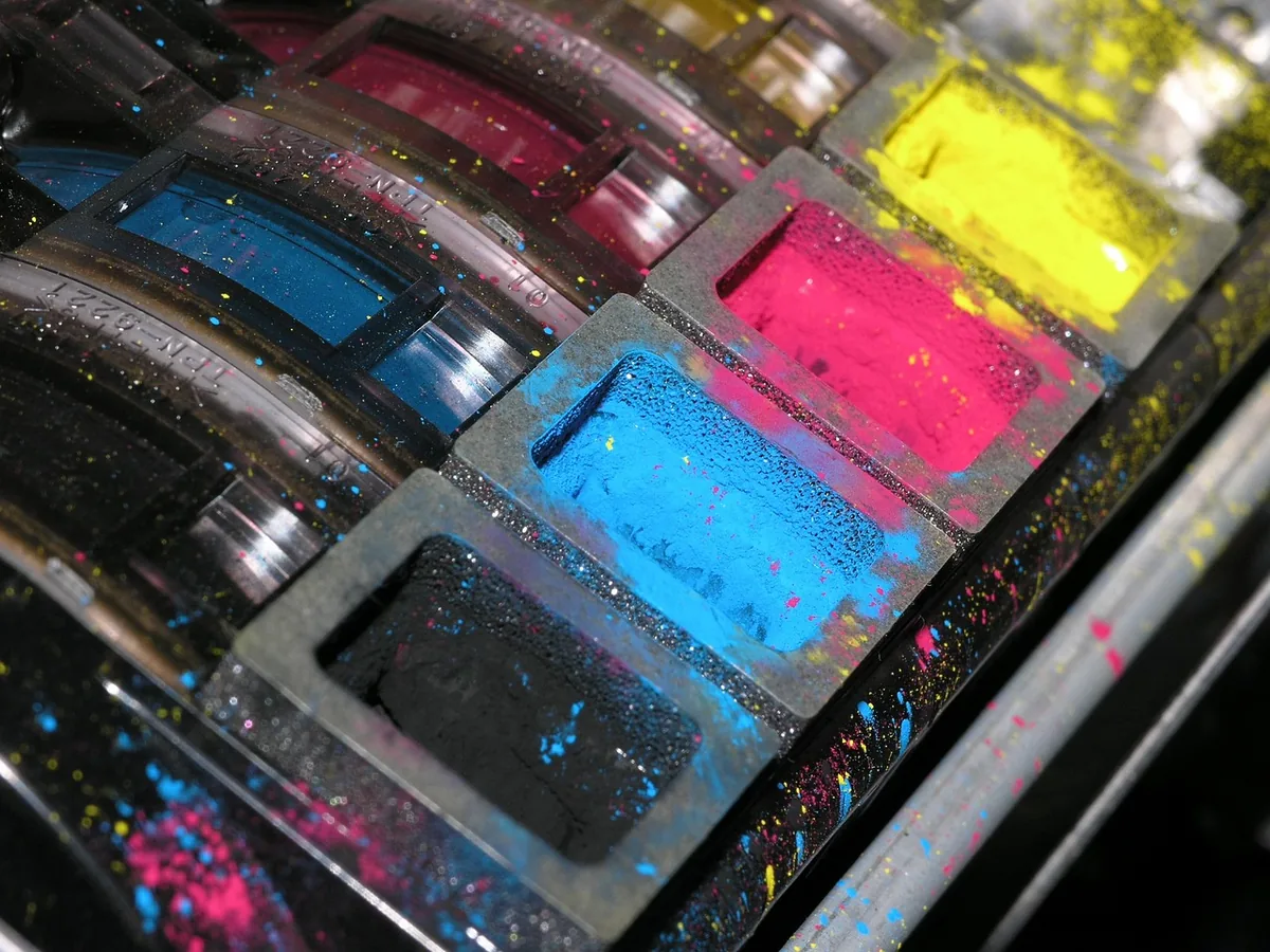proszek tonera cmyk do drukarki laserowej — Brother HL-L2312D a zakres naszego serwisu — czym zajmujemy się zamiast
