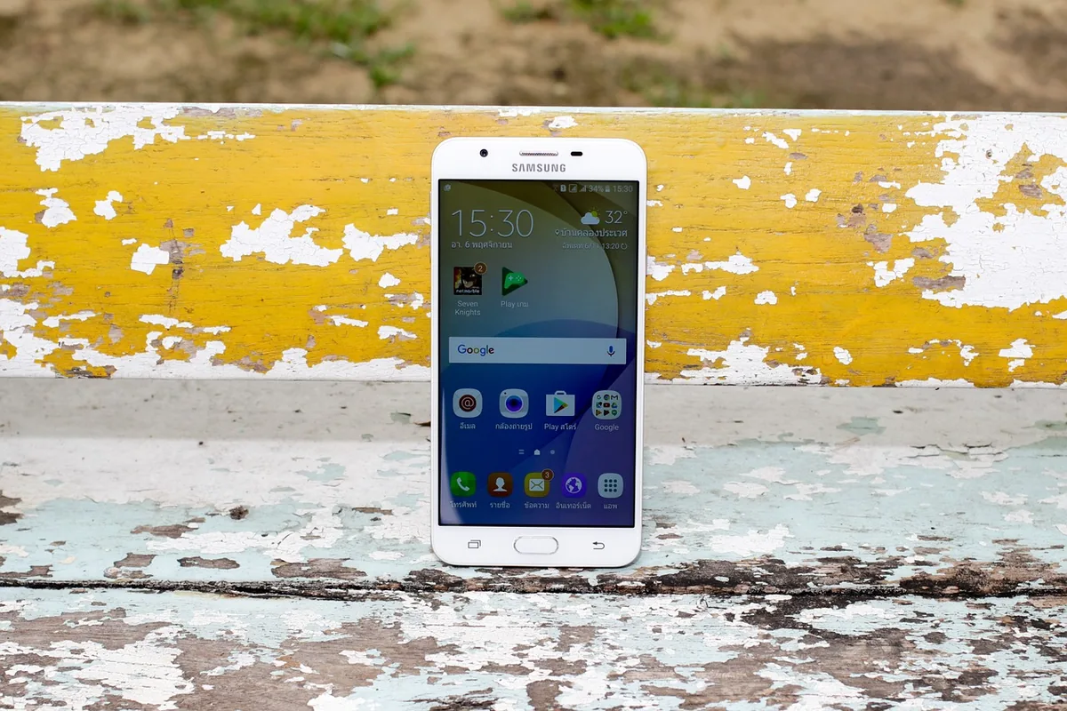 smartfon samsung galaxy z systemem android — Dlaczego nie bierzemy Redmi Note 13 Pro do naprawy
