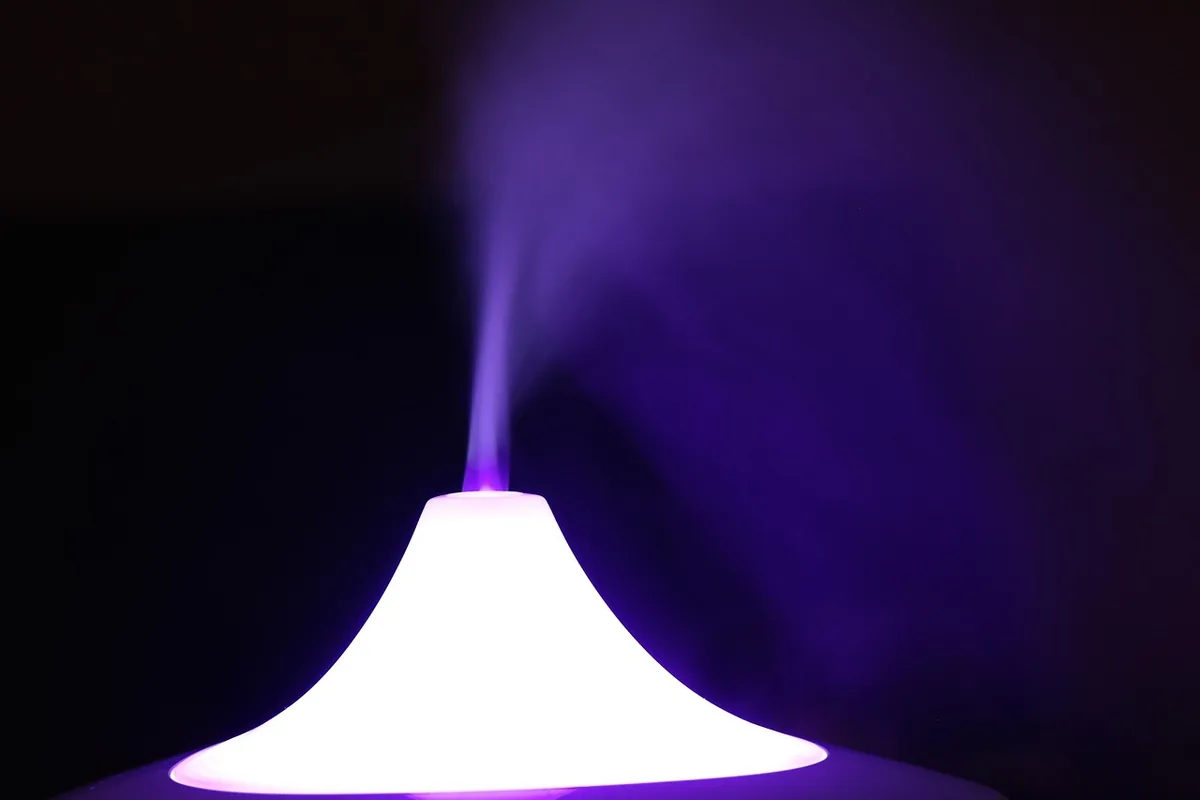 podświetlany nawilżacz powietrza LED wypuszczający mgiełkę — Dlaczego nie bierzemy Rowenta Intense Pure Air do naprawy