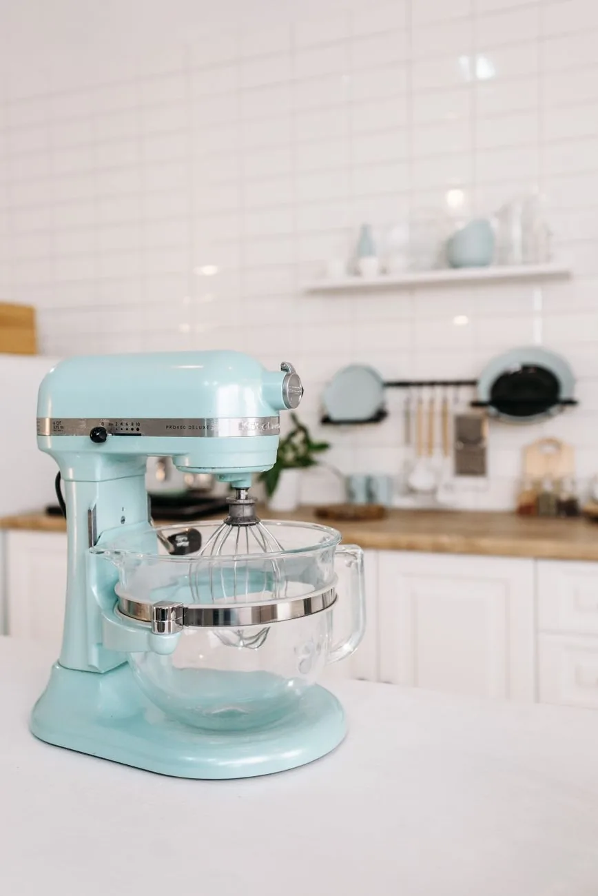 miętowy mikser stojący na kuchennym blacie — Dlaczego nie bierzemy Thermomix TM6 do naprawy