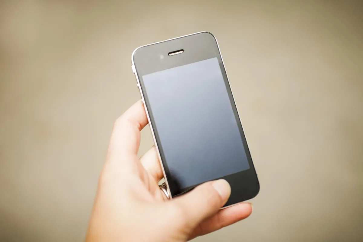 klasyczny smartfon apple iphone 4 — iPhone 12 Pro Max 256 GB — czego przy tym sprzęcie nie zrobimy