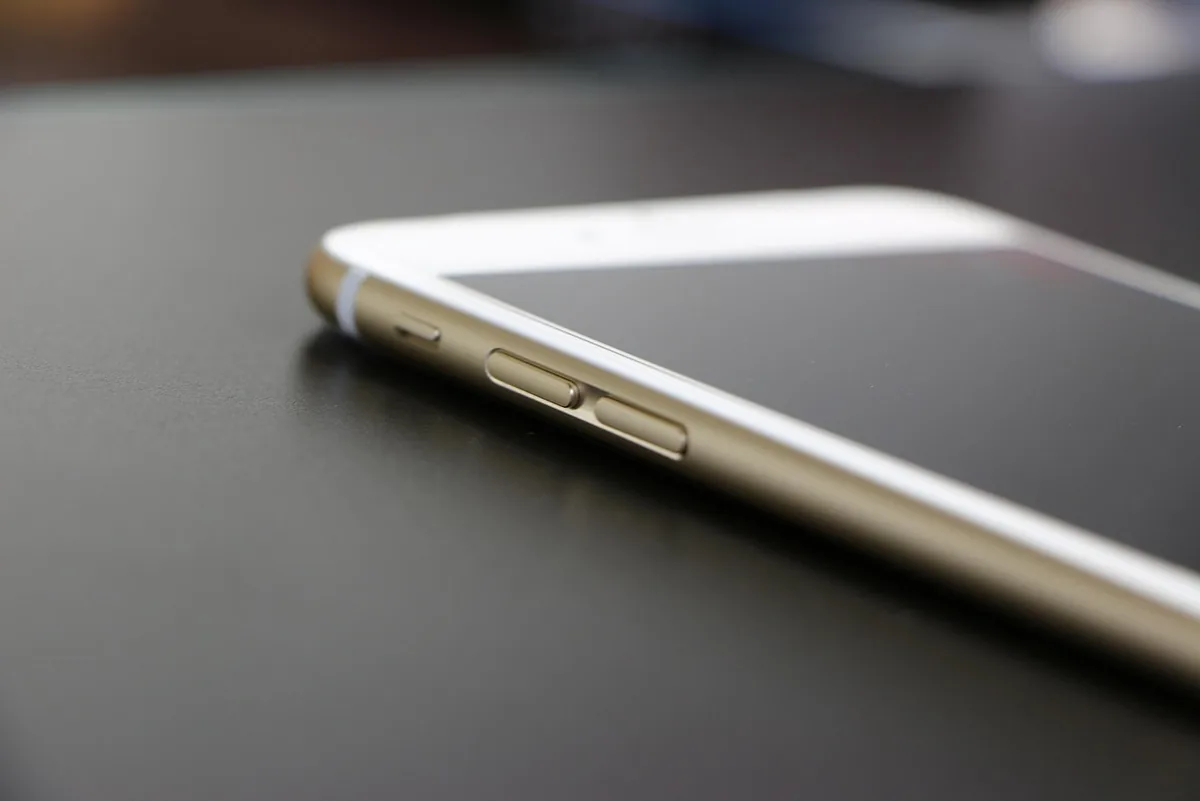 smartfon apple iphone 6 plus — iPhone 16 Pro Max w zgłoszeniu — jak odpowiadamy i co radzimy