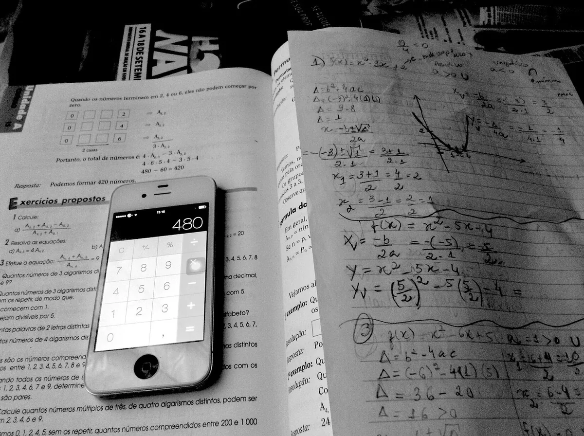 smartfon iphone podczas nauki matematyki — iPhone 6 Plus w zgłoszeniu — jak odpowiadamy i co radzimy