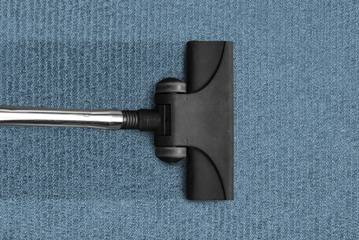 odkurzacz domowy na dywanie — Karcher SC 5 w zgłoszeniu — jak odpowiadamy i co radzimy