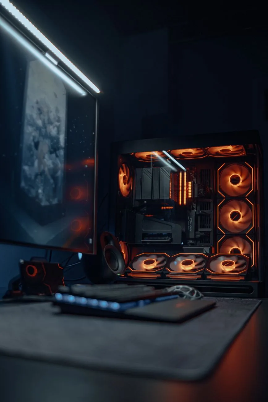 monitor dla graczy i komputer gamingowy z wielobarwnym podświetleniem RGB — Lenovo Legion Y27q-30 a zakres naszego serwisu — czym zajmujemy się zamiast