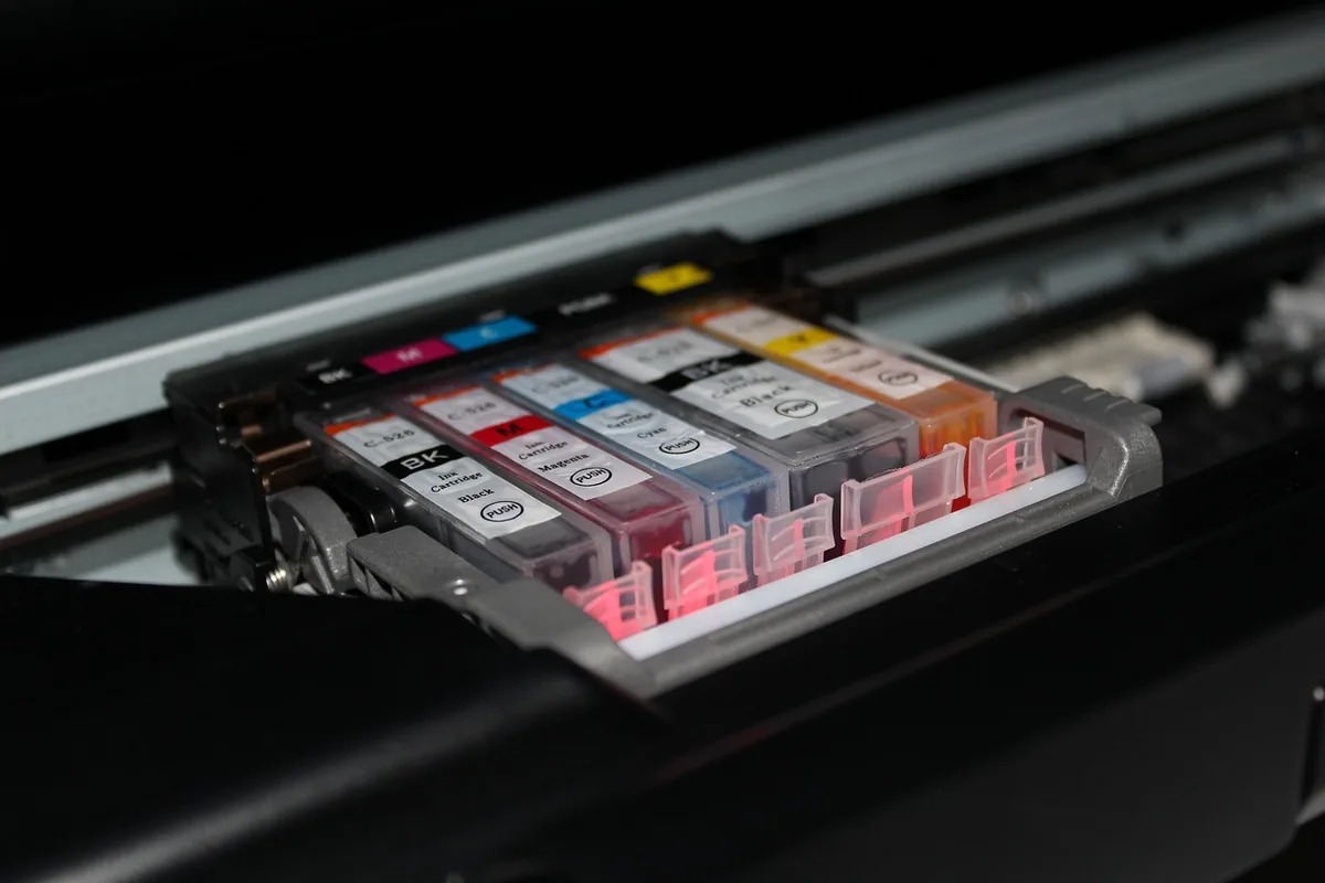 kolorowe tonery cmyk do drukarki — Lexmark C3326dw w zgłoszeniu — jak odpowiadamy i co radzimy
