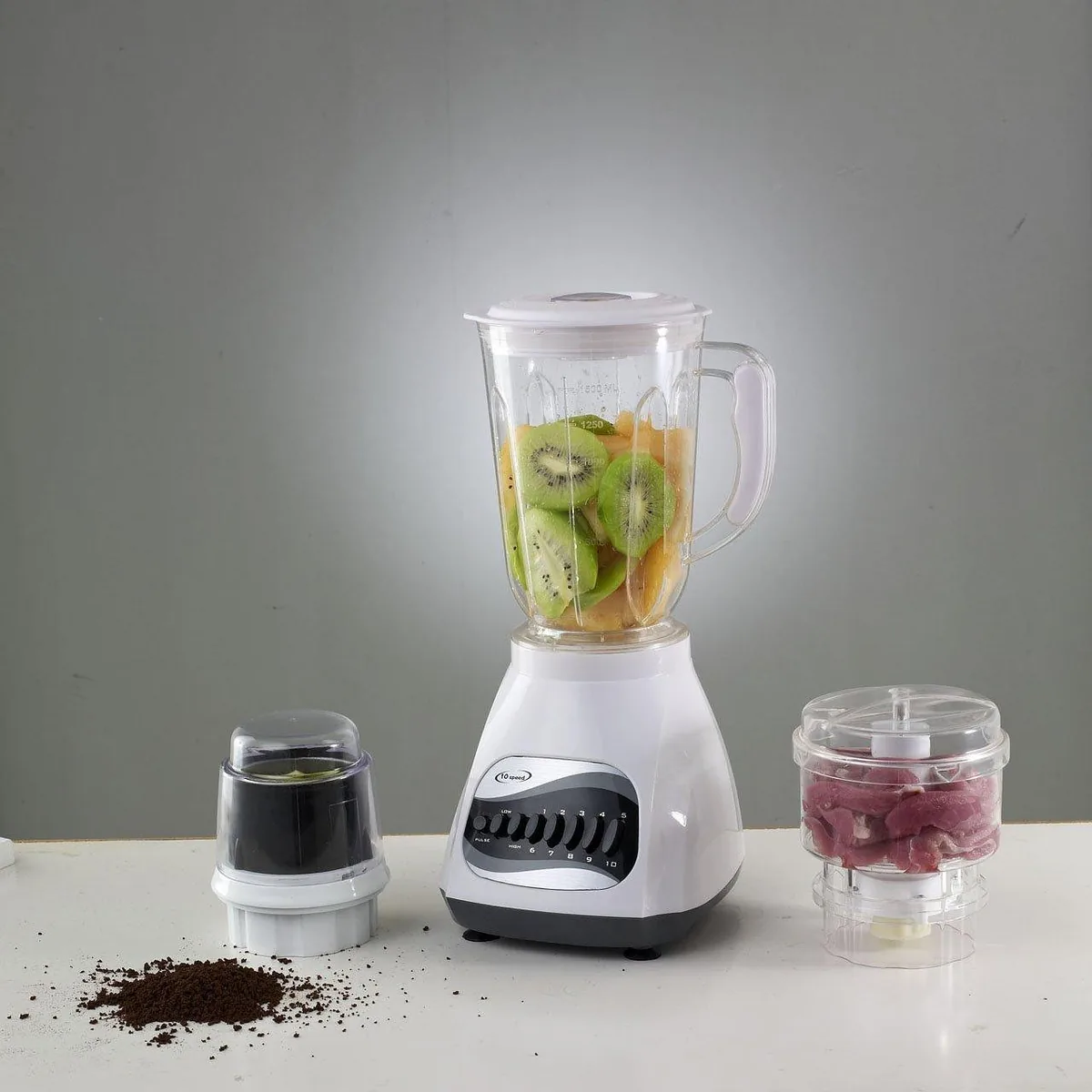 wielofunkcyjny robot kuchenny z blenderem w kuchni — Ninja Foodi MAX 15-in-1 poza naszym warsztatem — gdzie szukać pomocy