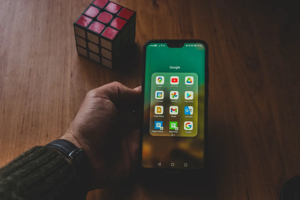 Samsung Galaxy S25 — czego przy tym sprzęcie nie zrobimy