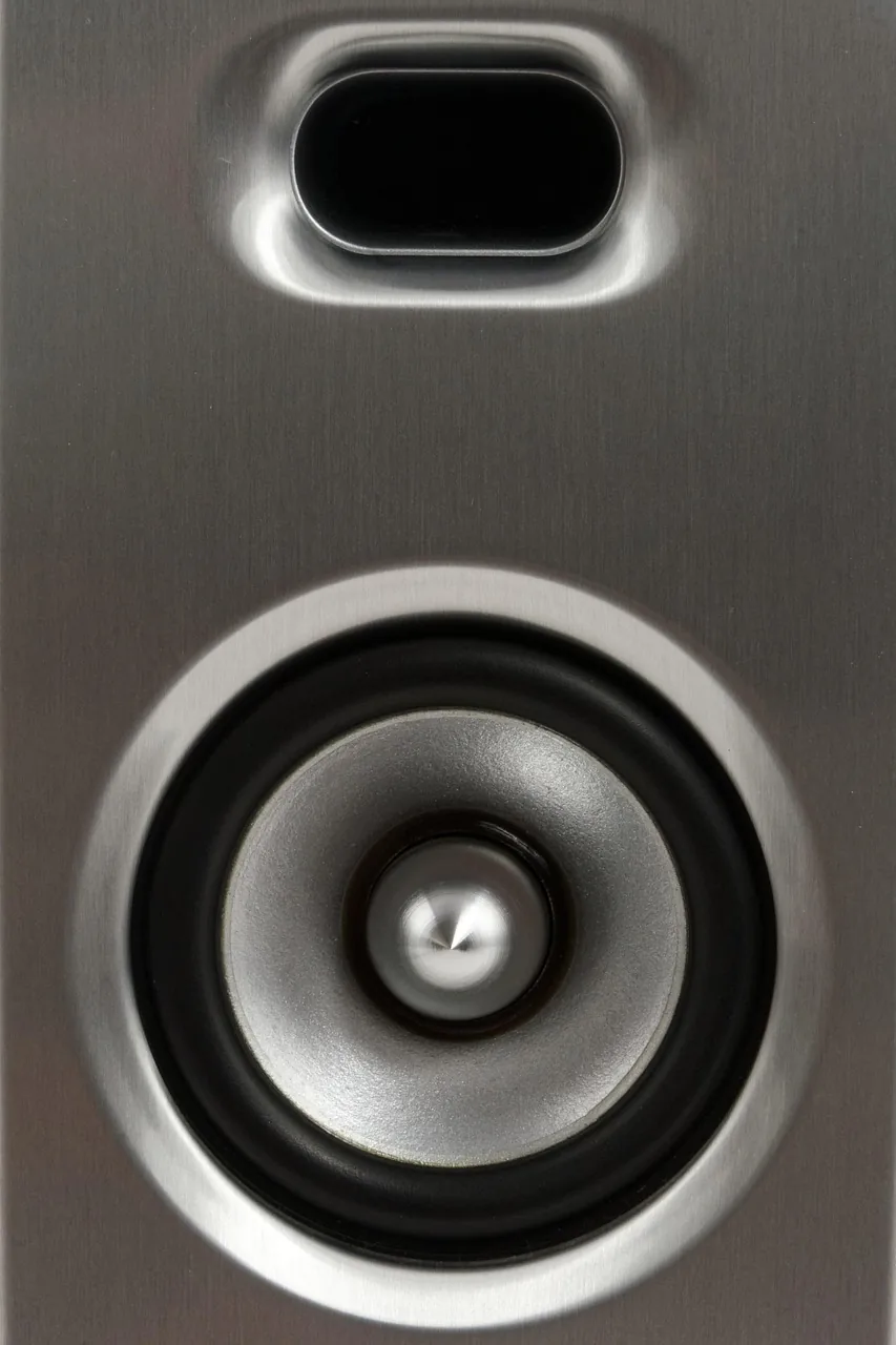 komputerowe kolumny głośnikowe audio — Wharfedale Diamond 12.4 w zgłoszeniu — jak odpowiadamy i co radzimy