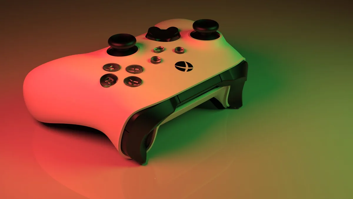 kontroler Xbox w otoczeniu neonowego światła — Xbox Wireless Headset w zgłoszeniu — jak odpowiadamy i co radzimy