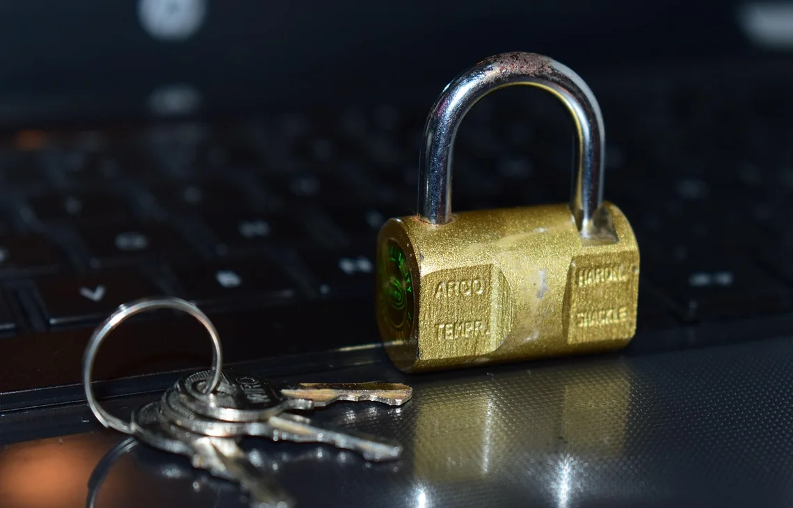 DMARC – Polityka ochrony przed spoofingiem — Microsoft Defender — konfiguracja ochrony przed phishingiem (Safe Links)